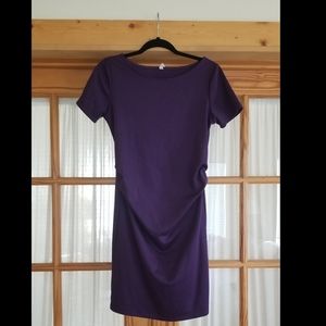 Fitted maternity dress